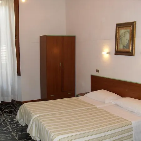 Guest house Mary's House *
